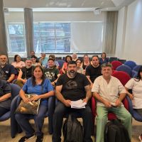 Municipales porte�os autoorganizados se movilizaron a la sede de SUTECBA para reclamar recomposici�n salarial pero los �patearon� para enero