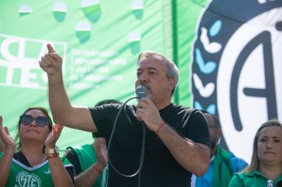 El Gobierno prepara la convocatoria a paritarias para este viernes y ATE se�ala que �Milei busca arruinarle la Navidad a los estatales�