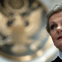 Caso YPF: la jueza Preska suspendi� el proceso de embargo a activos locales