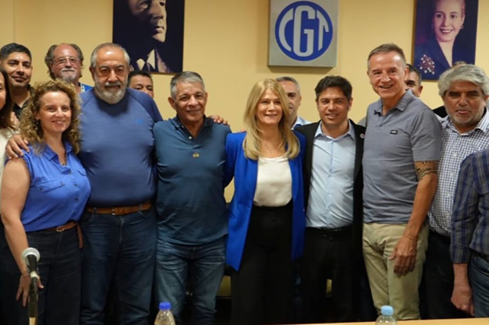 La CGT recibi� a Kicillof para analizar el impacto en el trabajo del plan econ�mico y la reforma laboral de Milei