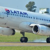 El gremio de los pilotos de aviaci�n denuncia �riesgo al empleo� por el permiso para que LATAM Airlines haga vuelos de cabotaje