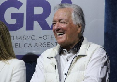 �Si vos venis por m�, vamos a ir por vos�: Luis Barrionuevo asumi� en UTHGRA, carg� contra a Macri, Cama�o y calific� a Sergio Massa como �delincuente�