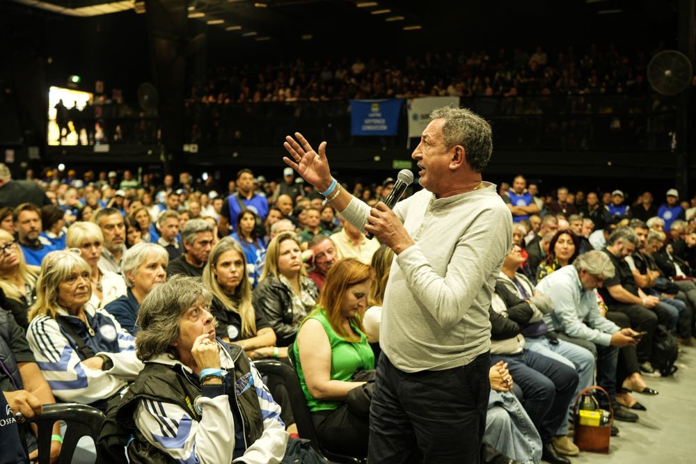 Omar Maturano critic� a los sindicalistas �dialoguistas� y pidi� un paro nacional de 48 horas contra la reforma laboral