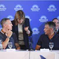 El Gobierno y la CGT discutir�n desde la semana pr�xima cambios en la reforma laboral para facilitar su aprobaci�n