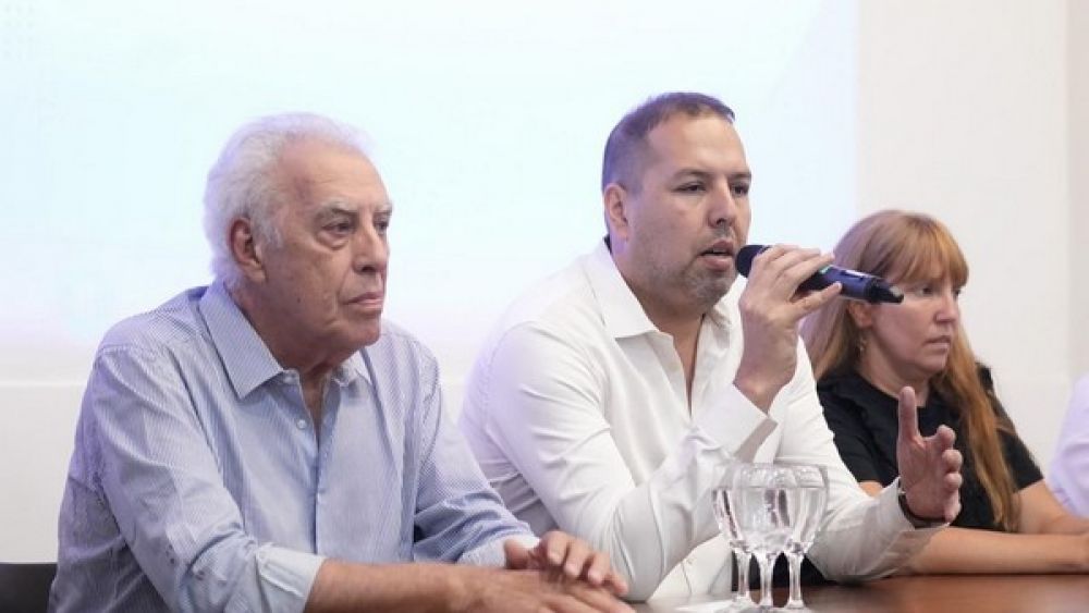 Gremios de la ExAfip exigen una mesa paritaria al nuevo director ejecutivo del organismo