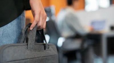 El empleo asalariado privado sufri� su mayor ca�da en un a�o y medio: en la era de Javier Milei se destruyeron 177.000 puestos