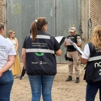 Rescataron en Neuqu�n a una familia con cuatro ni�os que trabajaban en una chacra bajo condiciones de explotaci�n