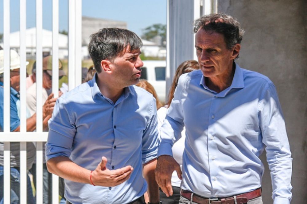 Katopodis visit� la obra reactivada del nuevo CDI de Castelli