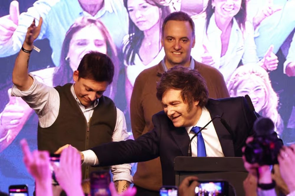 Manuel Adorni remiti� el decreto de la SIDE al Congreso y la oposici�n busca los votos para voltearlo