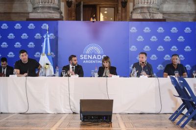 El Gobierno se concentra en la reforma laboral y relega la baja de impuestos y los cambios en el C�digo Penal