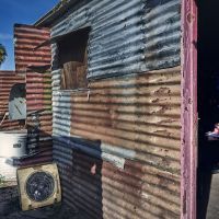 M�s de 300 mil familias viven sobre pisos de tierra en la Argentina, seg�n un estudio privado