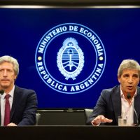 El Gobierno compra reservas y tambi�n mantiene elevada la tasa