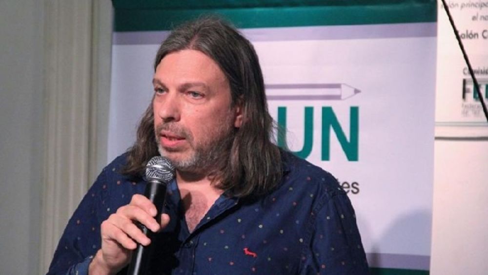 Los docentes univeritarios ganan 40,5% menos que el m�ximo historico de 2011