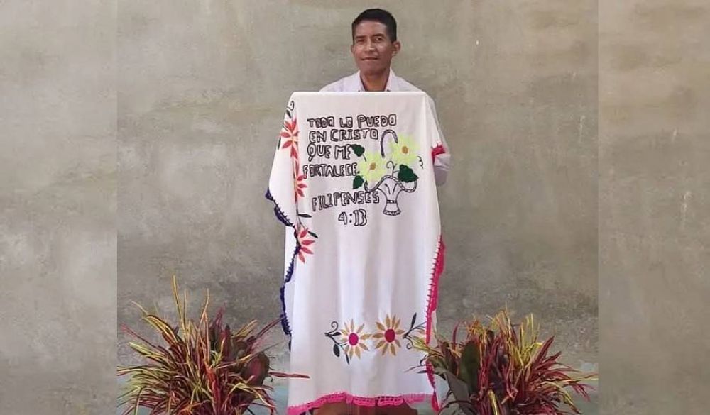 Oaxaca | Expulsan pastor evang�lico -y a su familia- por no arrodillarse ante una imagen