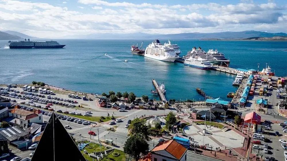 Denuncian que Milei entreg� el control del puerto de Ushuaia al Comando Sur de los EE.UU