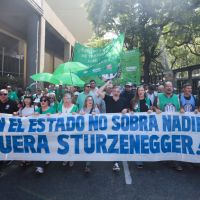 ATE rechaz� la amenaza de Adorni de despedir al 20% de la Jefatura de Gabinete y prepara medidas de fuerza