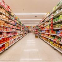 Alerta por posibles despidos en supermercados ante la crisis del consumo: Hiper Libertad, Vea, Yaguar, Easy y Caromar en la mira