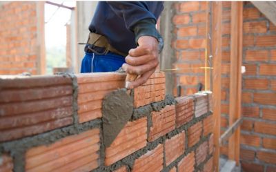 El Iprodha refuerza obras de refacci�n en escuelas y prev� la entrega de nuevas viviendas