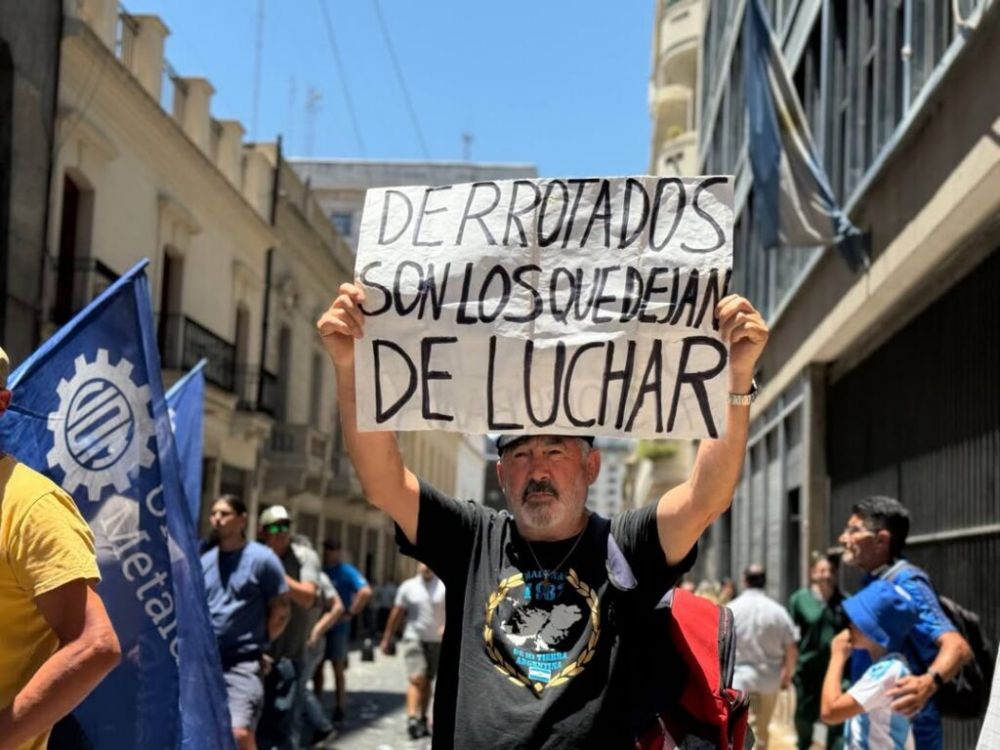 Furl�n replica su convocatoria, espera reunir 50 gremios y juntar masa cr�tica para una huelga general y plantarle protestas a los gobernadores que voten la reforma de Milei
