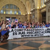 La Secretar�a de G�nero de la CGT realiz� una movida callejera contra la reforma laboral