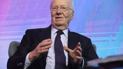 Escala el conflicto Milei-Rocca: la Uni�n Industrial delibera si defiende a �Don Chatarr�n de los Tubitos Caros�