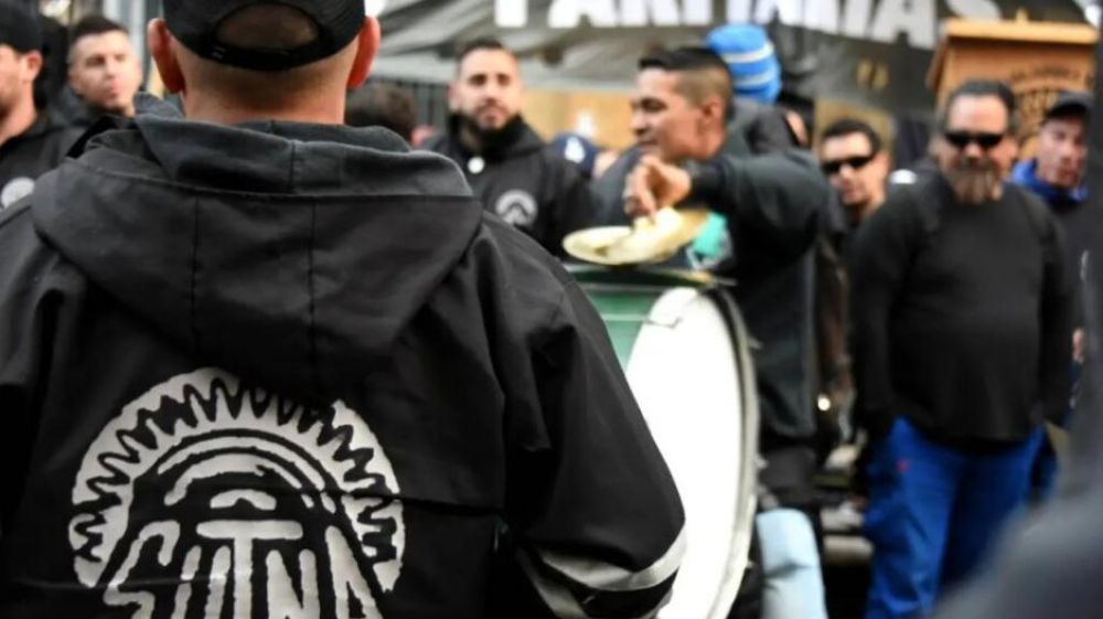 El SUTNA llama a un plan de lucha para frenar la reforma laboral de Milei