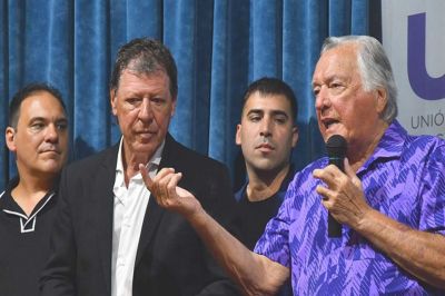 Tras las elecciones nacionales, Humberto Ballhorst asumi� en UTHGRA CABA en lugar del desplazado Dante Cama�o