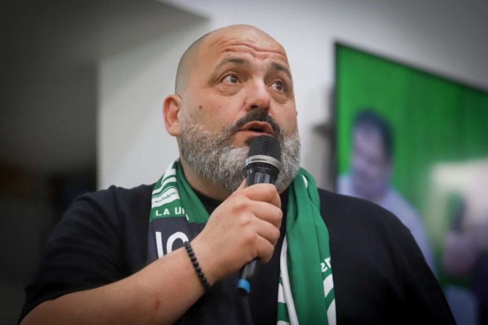 Bell�n denunci� una �decisi�n cruel e inhumana� del Gobierno contra estatales mayores de 65 a�os, a quienes obliga a jubilarse m�s all� de los aportes