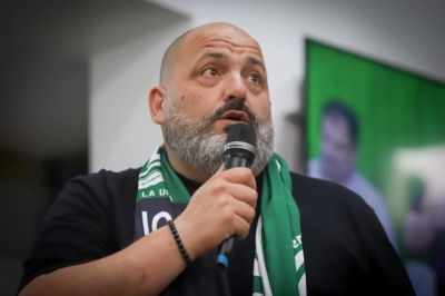 Bell�n denunci� una �decisi�n cruel e inhumana� del Gobierno contra estatales mayores de 65 a�os, a quienes obliga a jubilarse m�s all� de los aportes