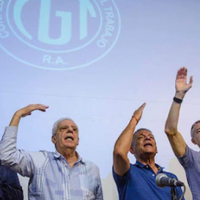 La CGT sale a buscar apoyo de los gobernadores y se re�ne con Llaryora para frenar la reforma laboral