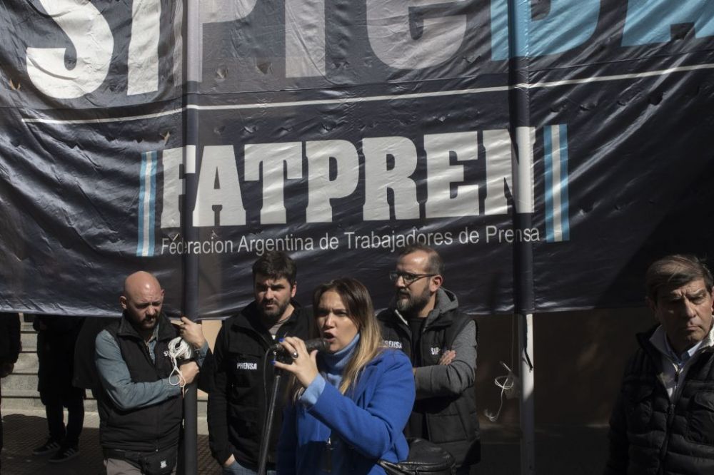 Conferencia de Prensa frente al Congreso: M�s de 3000 periodistas y 23 sindicatos rechazan la derogaci�n total o parcial del Estatuto del Periodista que preparan Bullrich y las c�maras empresarias