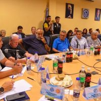 Reforma laboral: la CGT redujo su protesta como un gesto hacia las negociaciones con el Gobierno, pero el transporte har� un paro