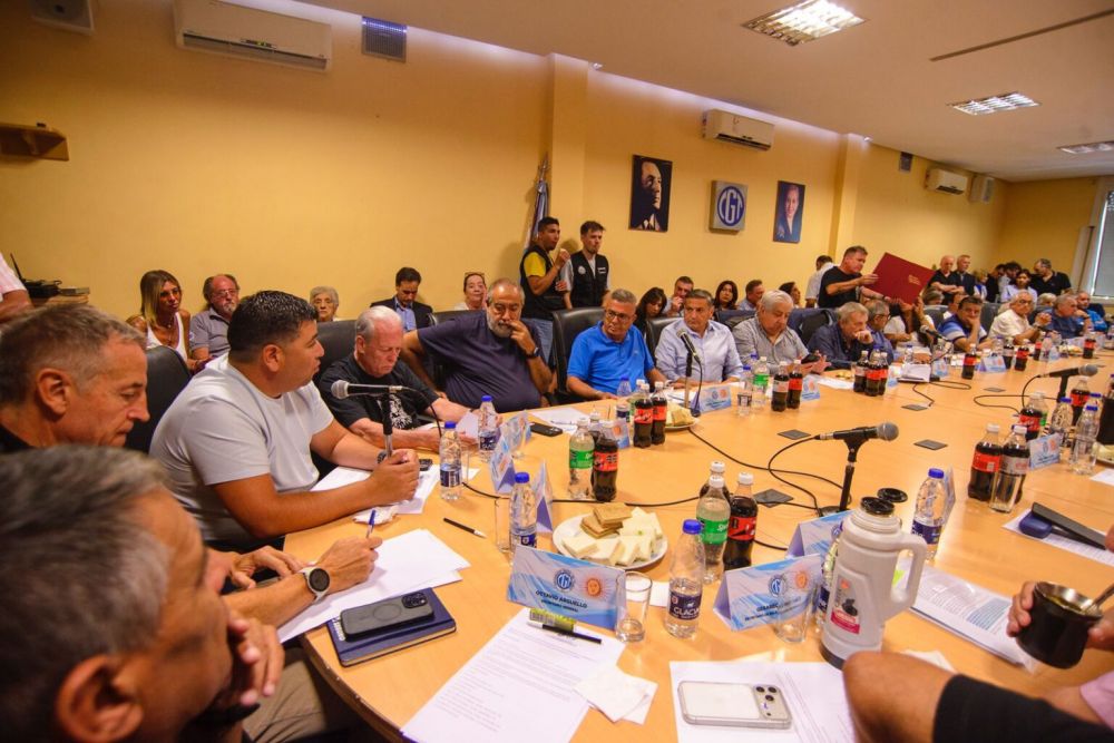 Jer�nimo: �Apelamos a la reflexi�n de muchos gobernadores, para que no manden a sus senadores a votar en contra de los trabajadores�