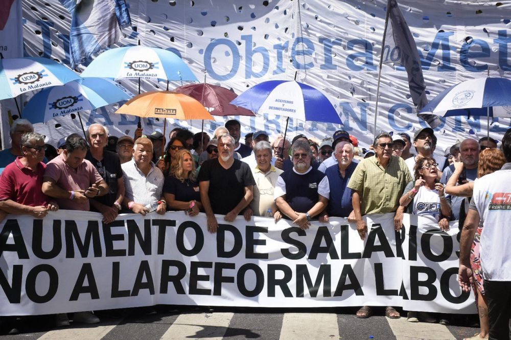 �Cachorro� Godoy: �El Frente Sindical de Unidad naci� para enfrentar y vencer la reforma laboral de Milei y de los gobernadores c�mplices�