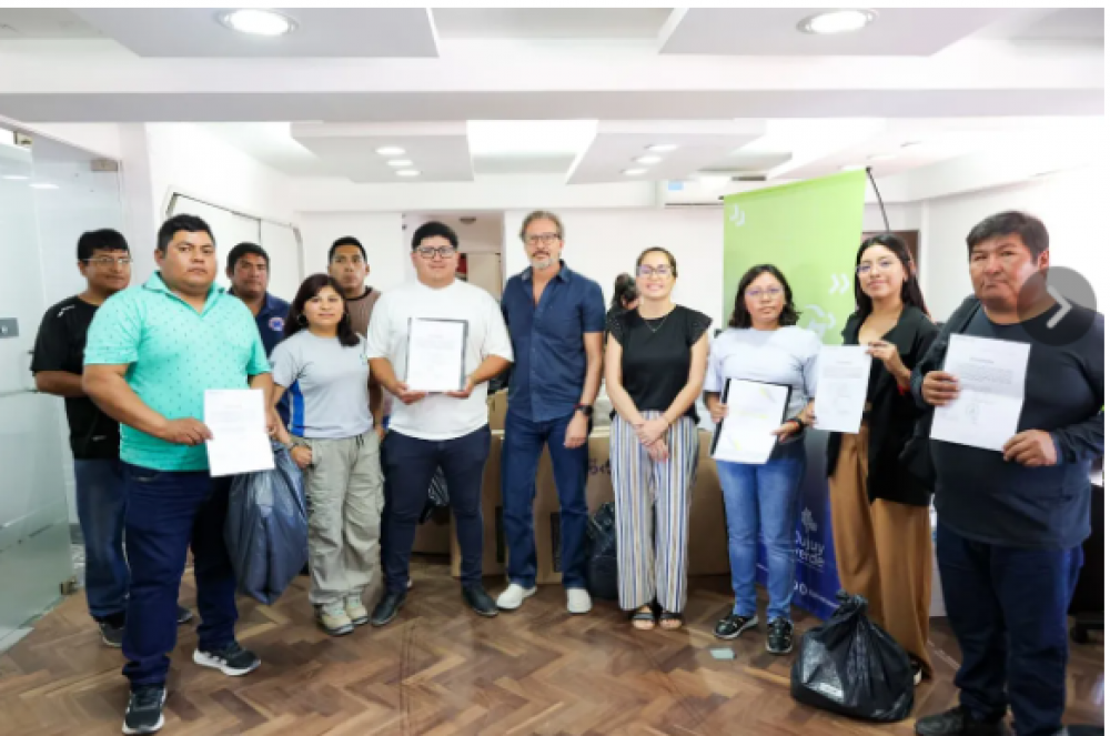 Carnaval. GIRSU JUJUY S.E. entreg� kits a 17 municipios de Jujuy para residuos del Carnaval