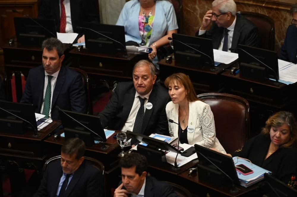 Nuevo golpe para el PJ: la unidad no alcanz� para frenar la reforma laboral y qued� expuesta la falta de poder