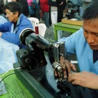 Todos los cambios de la reforma laboral: tope a las indemnizaciones, banco de horas y convenio por empresa