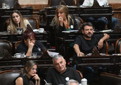 Semana negra para el PJ: un posible quiebre en el Senado, el enojo entre gobernadores del norte y las derrotas en el Congreso