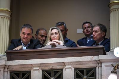 Pago de licencias: acusaciones cruzadas y desconcierto en el Gobierno por un cambio a �ltima hora en la reforma laboral