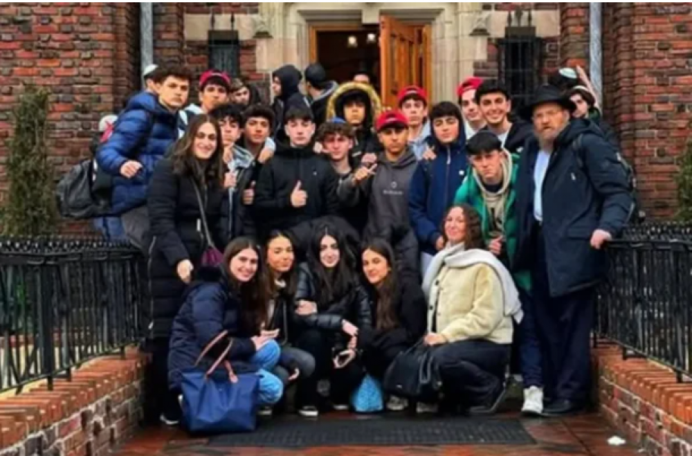 Veinte adolescentes espa�oles viajan al mayor shabbat�n juvenil de Jabad en Nueva York