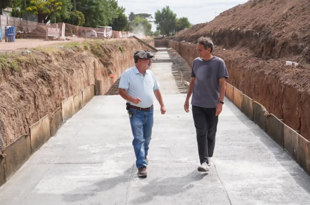 Katopodis recorri� obras clave en la ciudad y destac� la inversi�n en infraestructura pese al contexto adverso