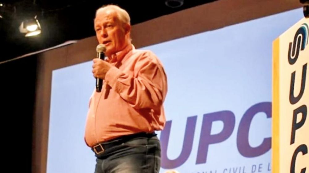 Reforma laboral: la CGT va al paro y Rodr�guez denuncia que el art�culo sobre enfermedades �est� ama�ado�