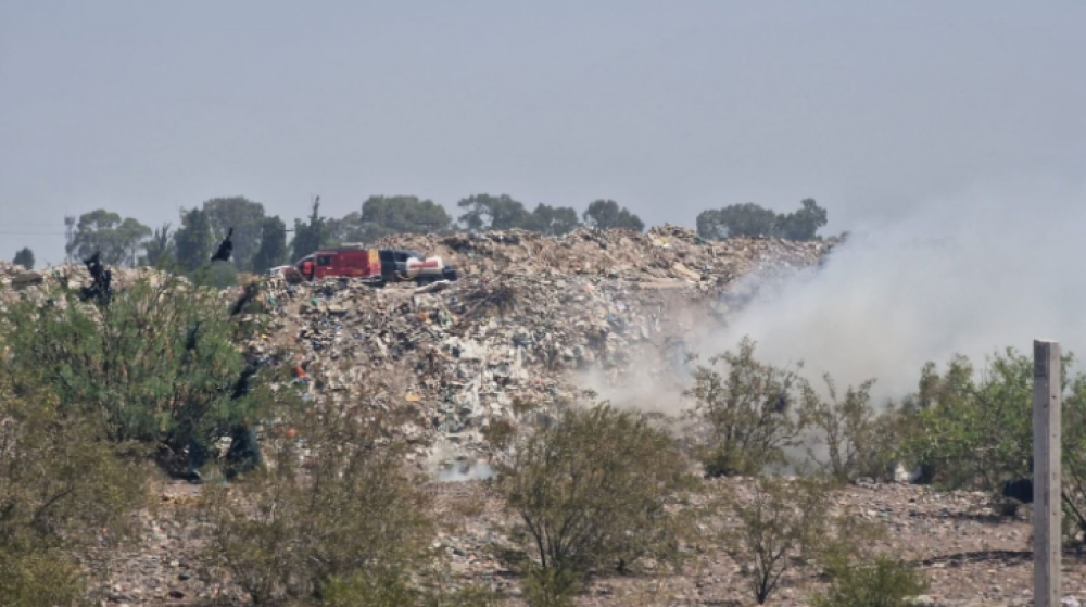 Ambiente labr� un acta y eval�a una multa por el basural en Chimbas