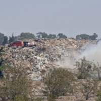 Ambiente labr� un acta y eval�a una multa por el basural en Chimbas