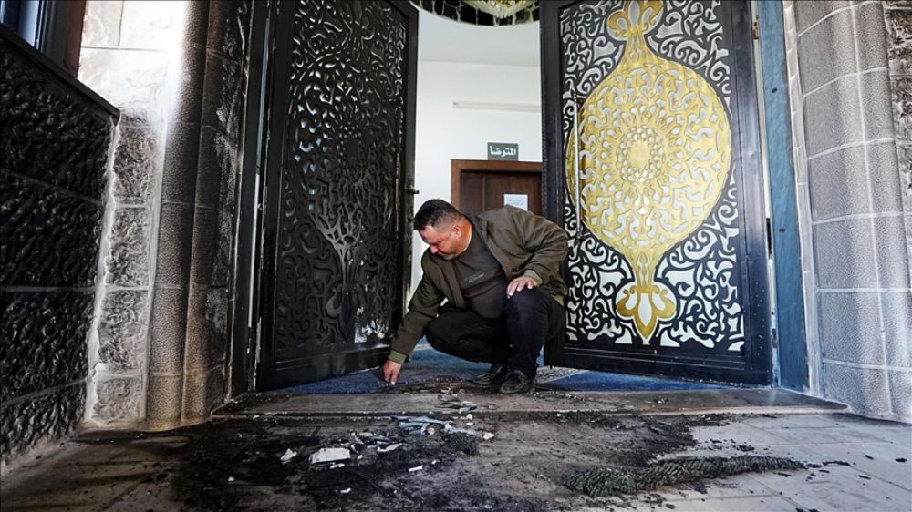 Colonos israel�es incendian una mezquita en Cisjordania