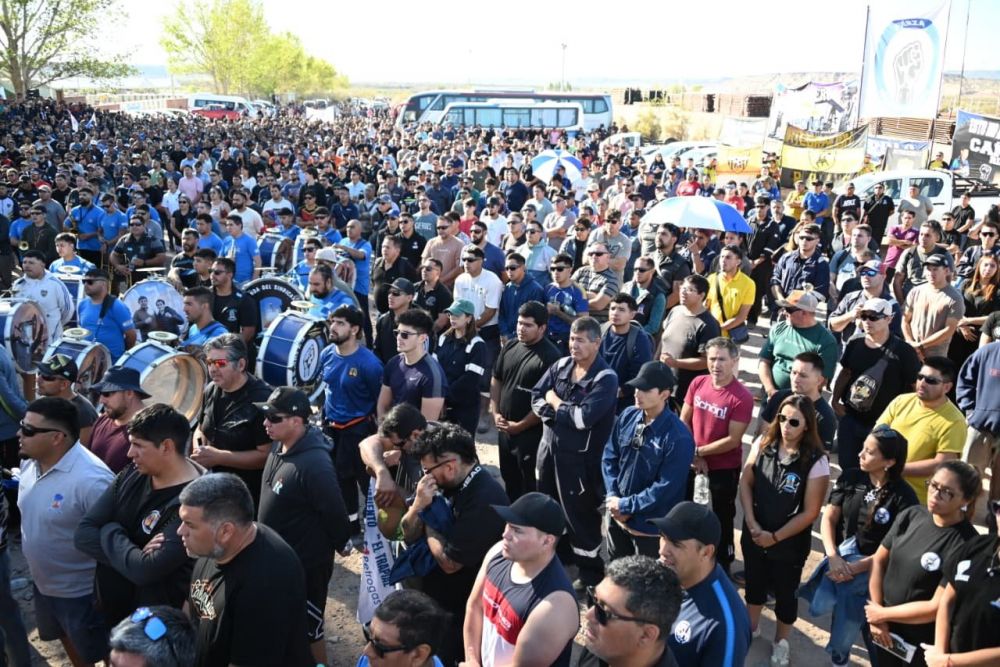 Petroleros denuncian que YPF busca reducir un 60% del personal de los yacimientos convencionales en Rinc�n de los Sauces