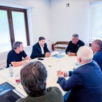 Intendente bonaerense firm� convenio con Chiqui Tapia para llevar residuos no recuperables al CEAMSE