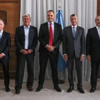 Con buen dato del EMAE, el Gobierno recibi� al G6: empresarios destacaron plan econ�mico y respaldaron reformas