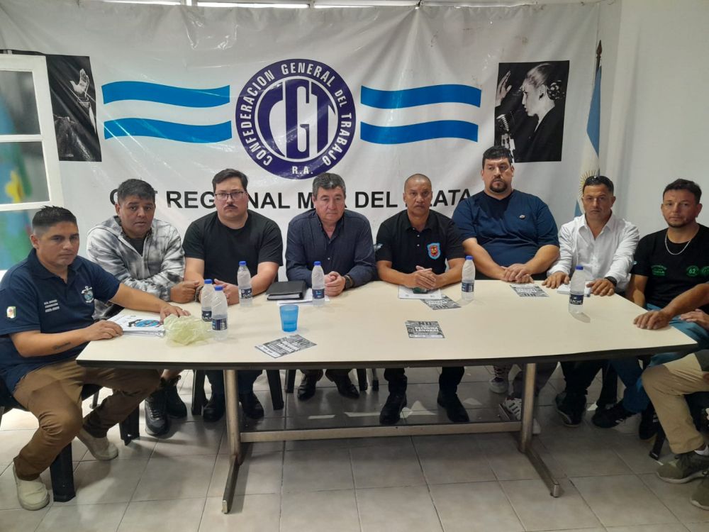 La CGT Regional Mar del Plata realiz� una conferencia junto a la Federaci�n Mar�tima Portuaria y gremios del Puerto de nuestra ciudad