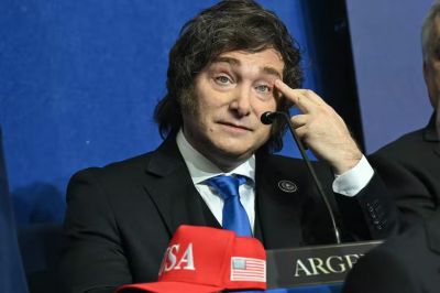 Milei carg� contra empresarios y los acus� de dejar �en evidencia un sistema corrupto que hundi� a los argentinos�